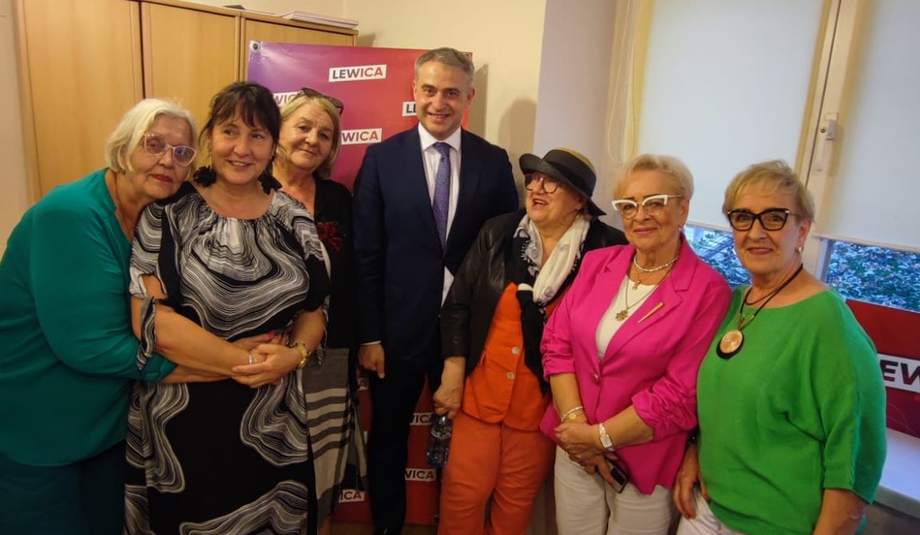 dziewczyny z posłem